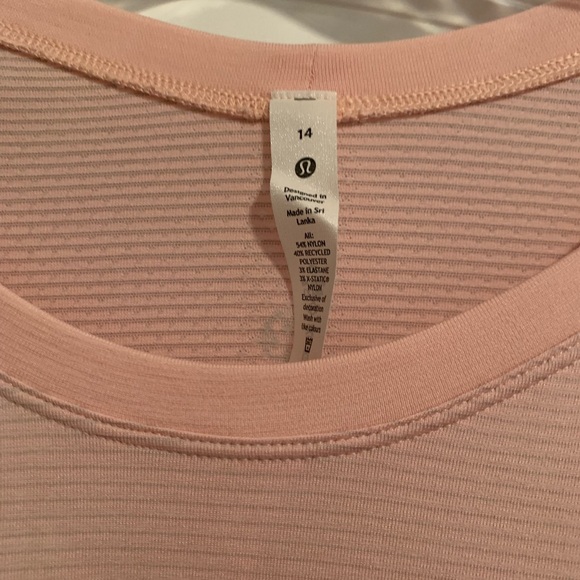 New, Lululemon swiftly tech 2.0 long sleeve - Picture 2 of 5